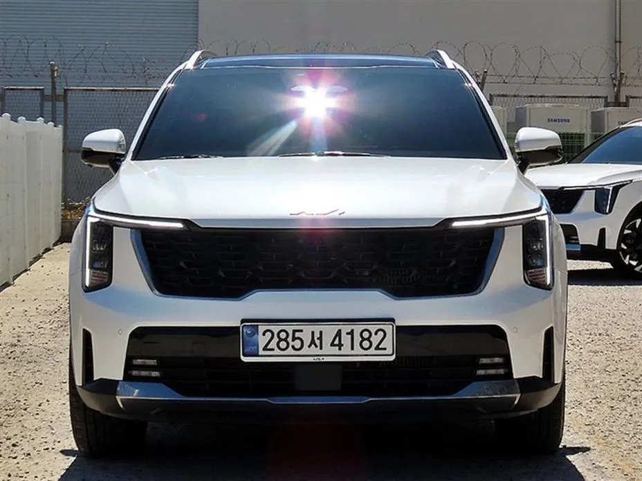 Kia Sorento — фото 1