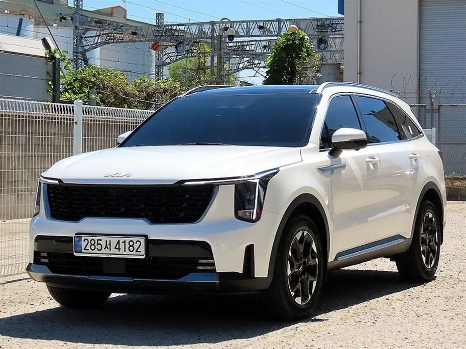 Kia Sorento — фото 5