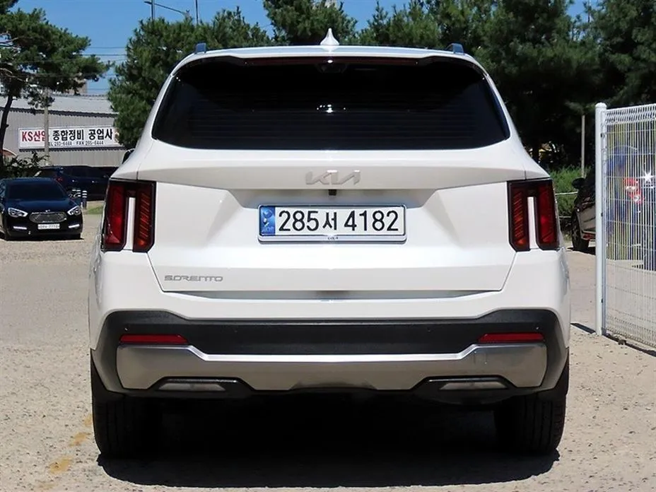 Kia Sorento — фото 3