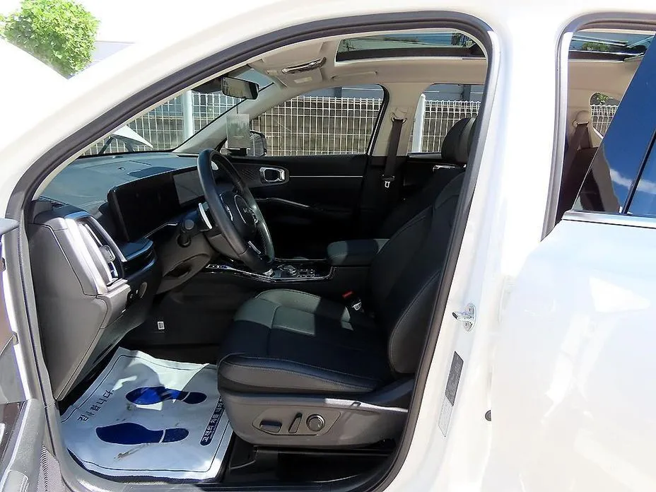 Kia Sorento — фото 9