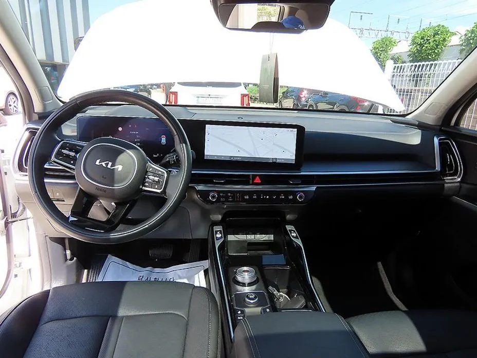 Kia Sorento — фото 7