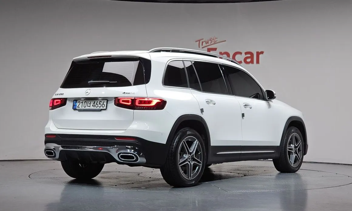 Mercedes-Benz GLB-Class — фото 3