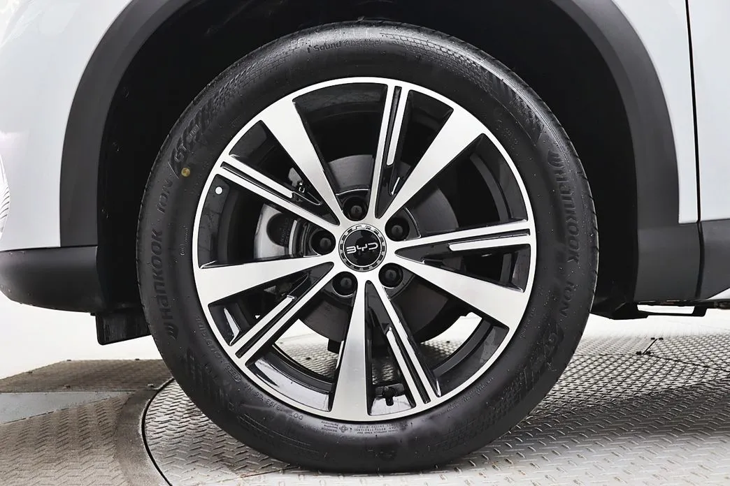 BYD Atto 3 — фото 10