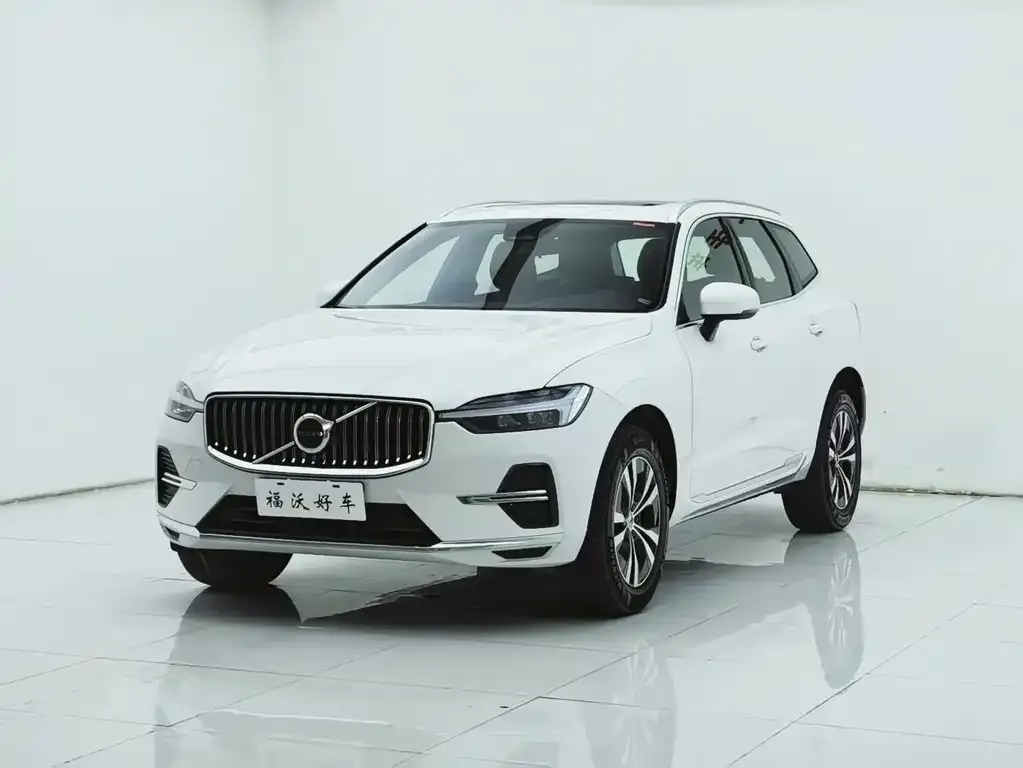 Volvo XC60 — фото 1