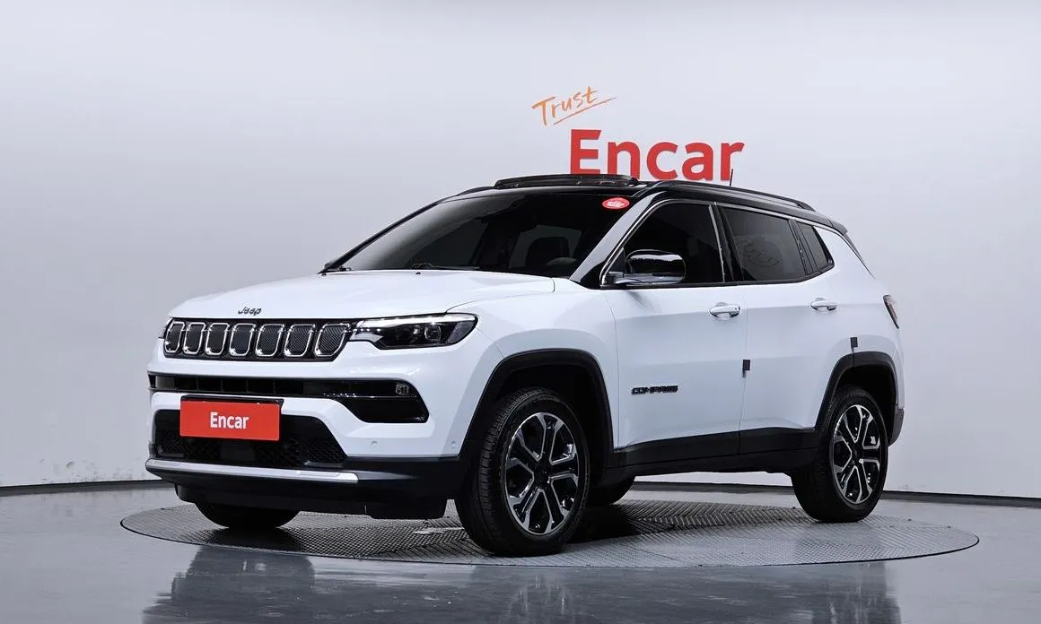 Jeep Compass — фото 1