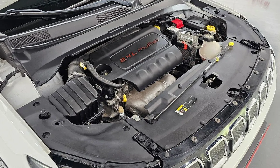 Jeep Compass — фото 10