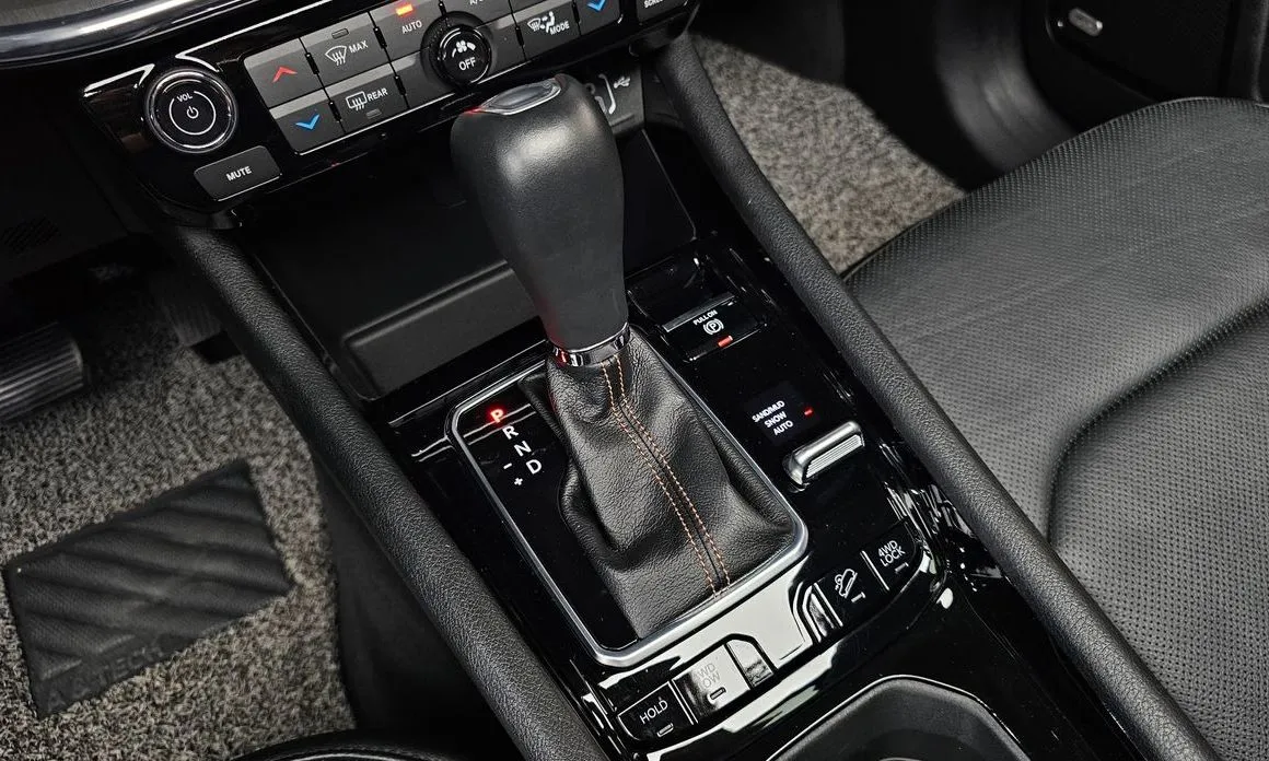 Jeep Compass — фото 9