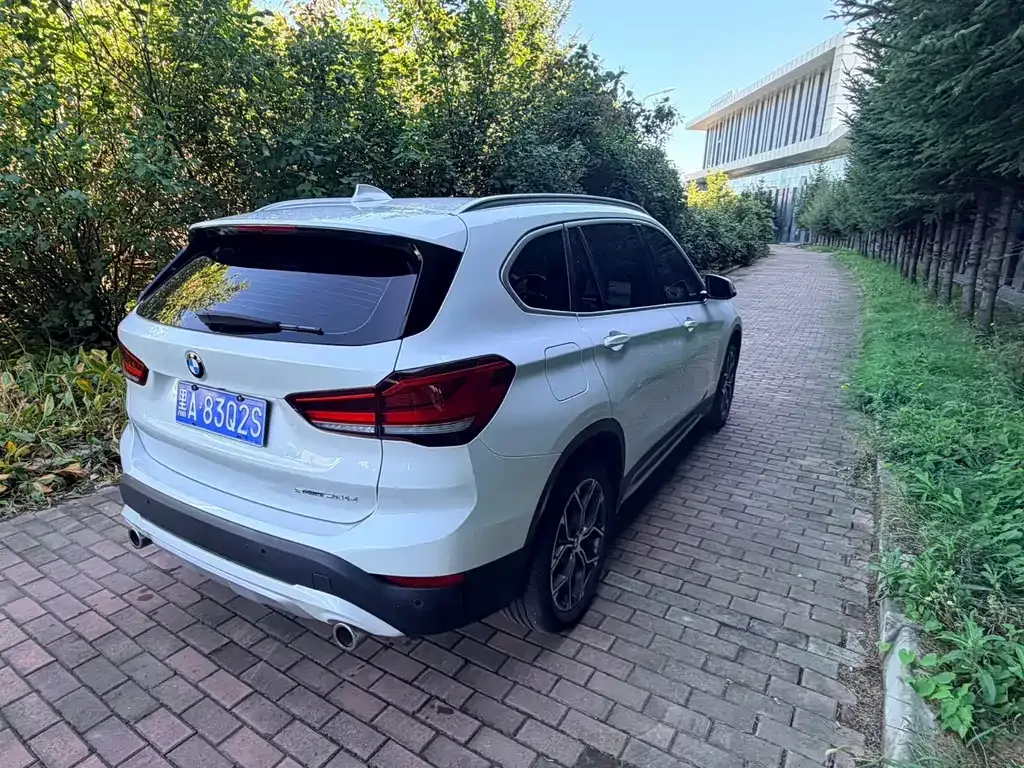 BMW X1 — фото 10