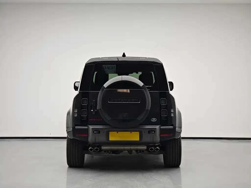 Land Rover Defender — фото 6