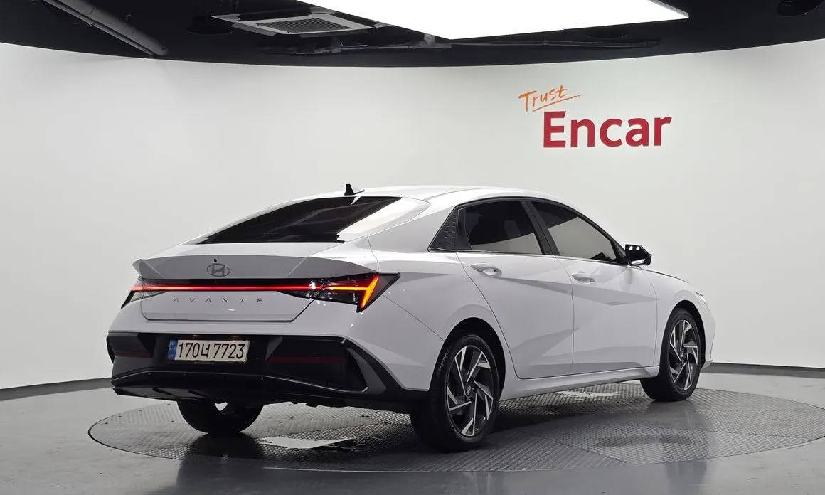 Hyundai AVANTE — фото 4