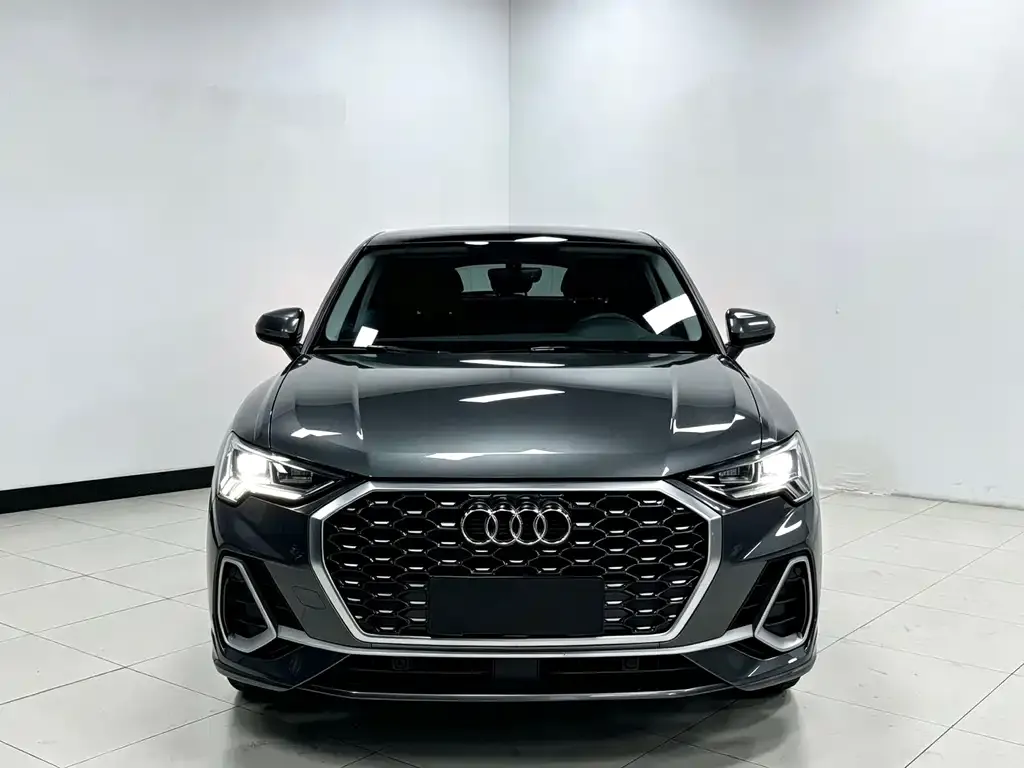 Audi Q3 Sportback — фото 9