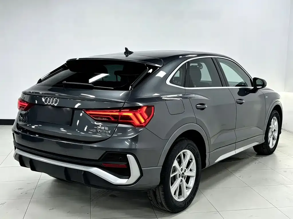 Audi Q3 Sportback — фото 4
