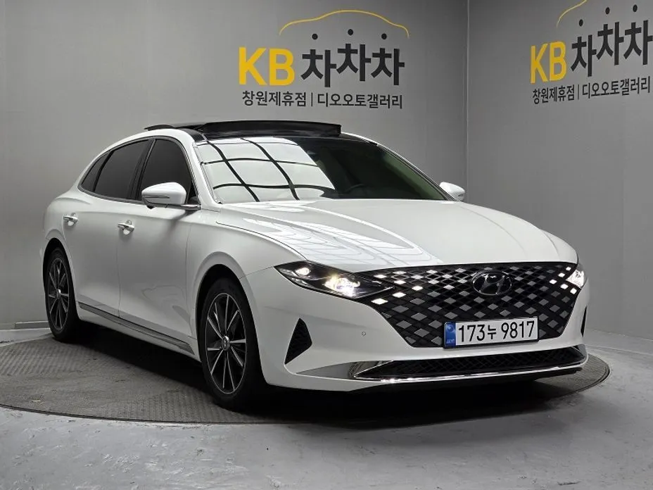 Hyundai Grandeur — фото 1