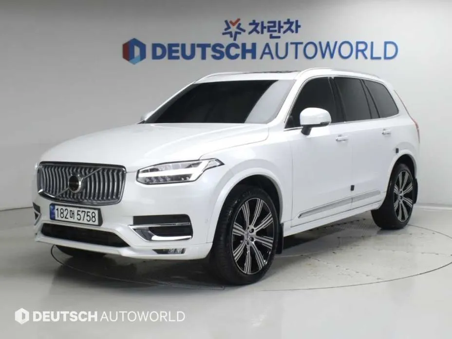 Volvo XC90 — фото 1