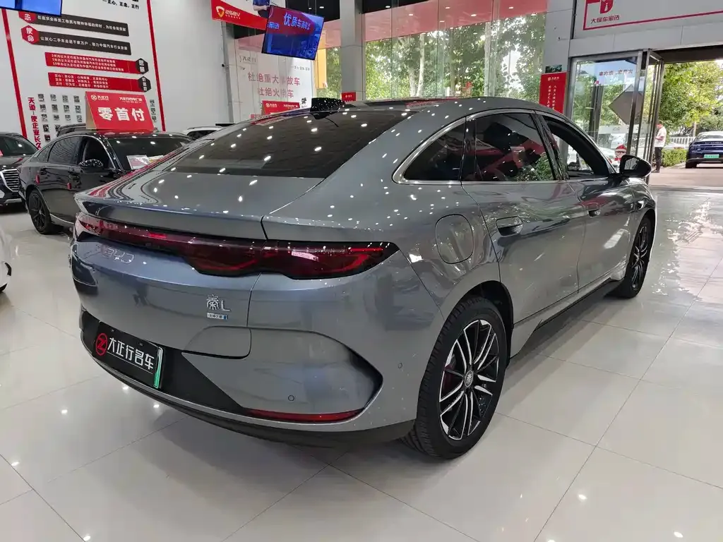 BYD Qin L — фото 8