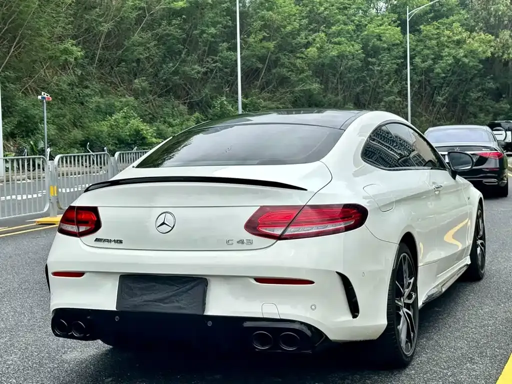 Mercedes-Benz C-Class AMG — фото 5