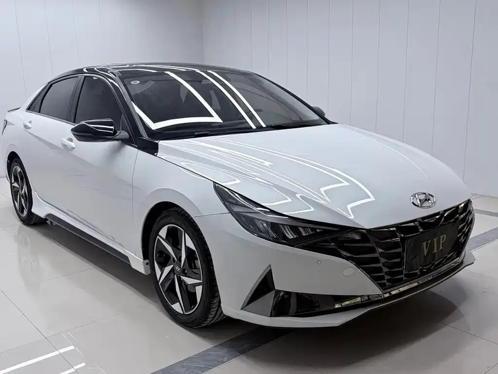 Hyundai Elantra — фото 4