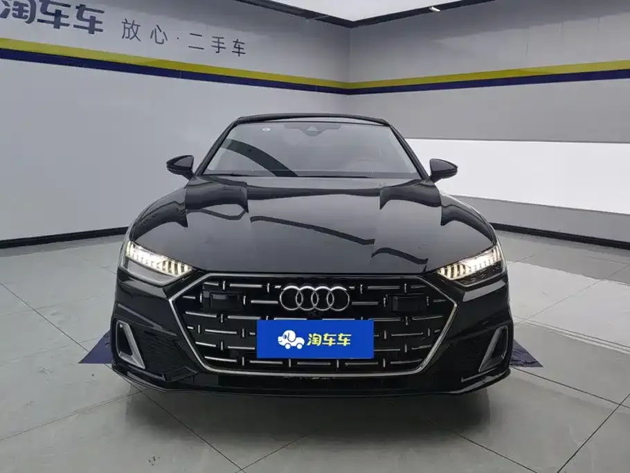 Audi A7L — фото 6