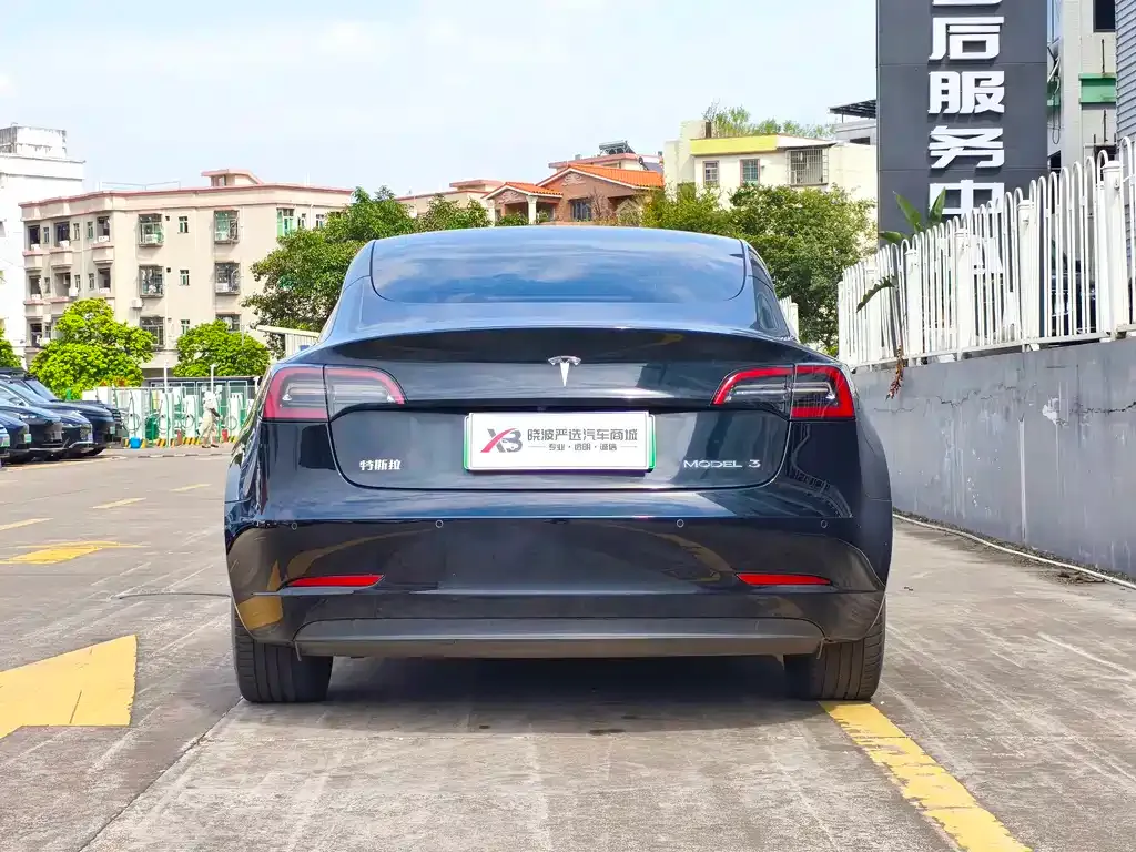 Tesla Model 3 — фото 5
