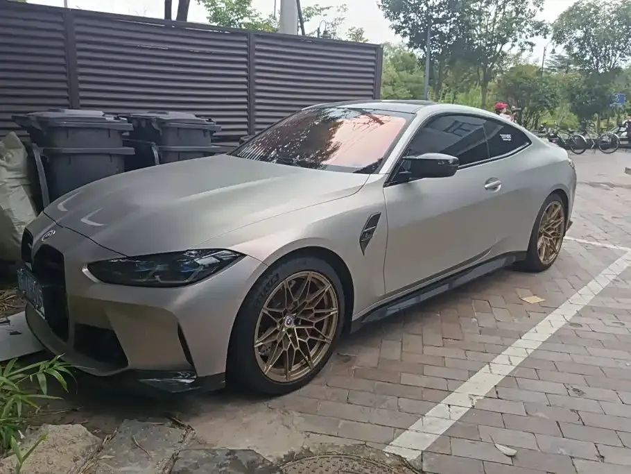 BMW M4 — фото 1