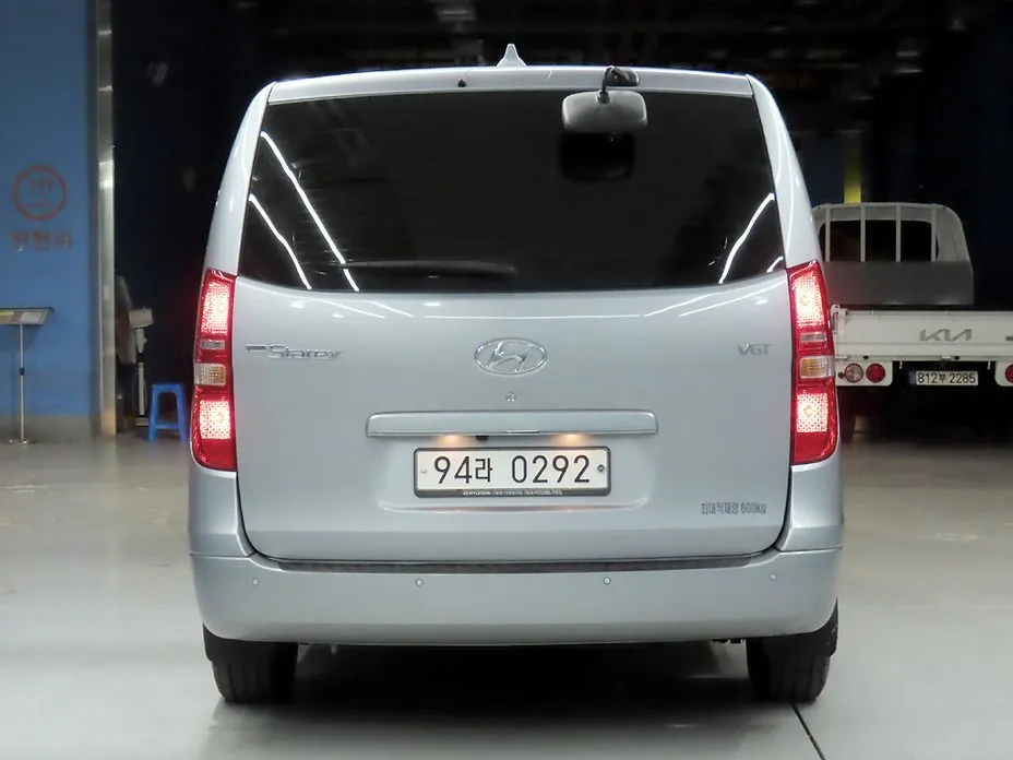 Hyundai Starex — фото 9