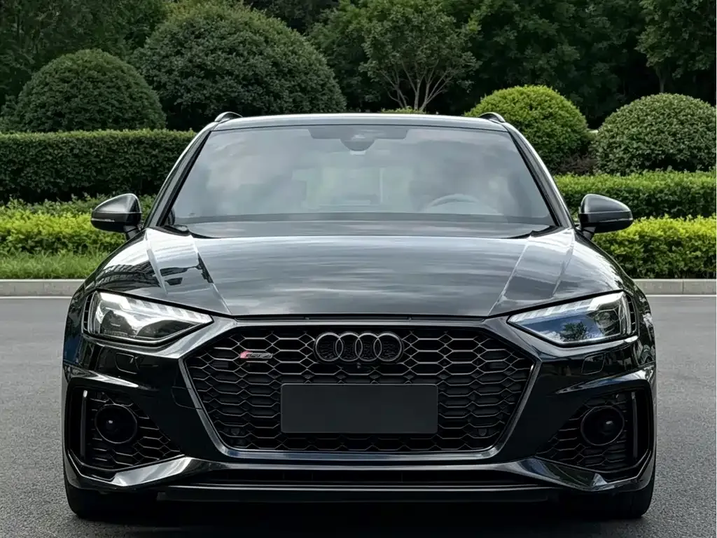 Audi RS 4 — фото 4