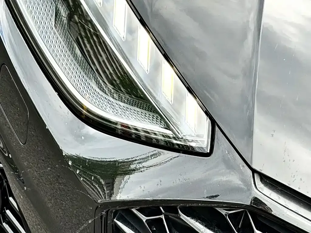 Audi RS 4 — фото 7