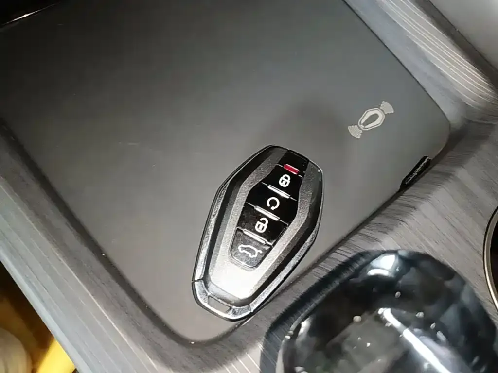 Jetour X90 C-DM — фото 3