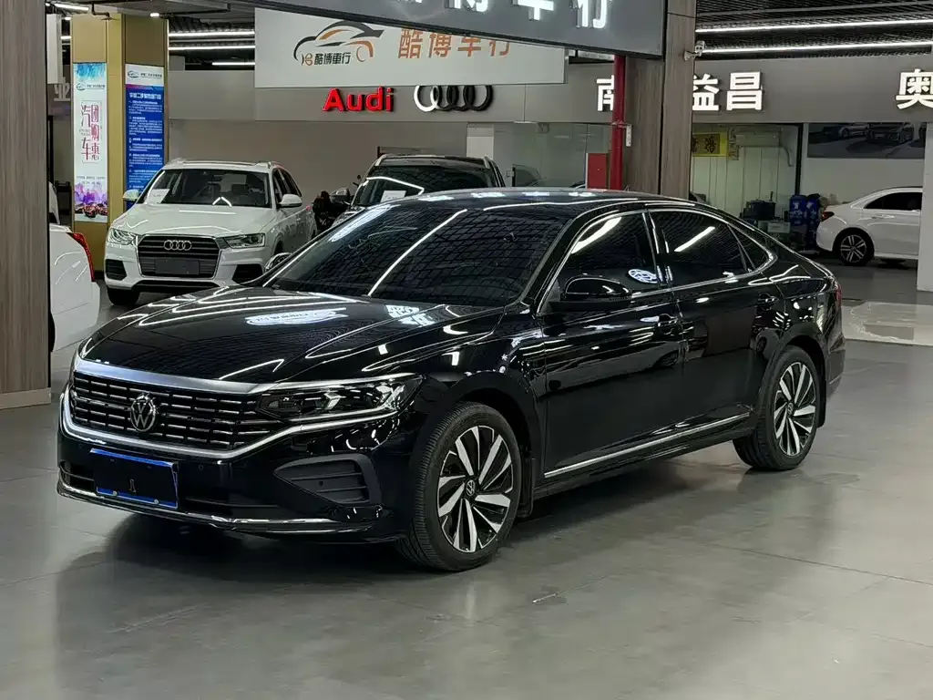 Volkswagen Passat — фото 1