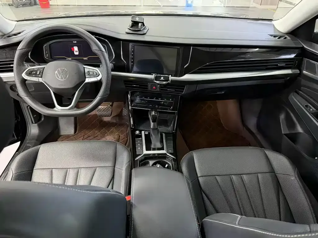 Volkswagen Passat — фото 2