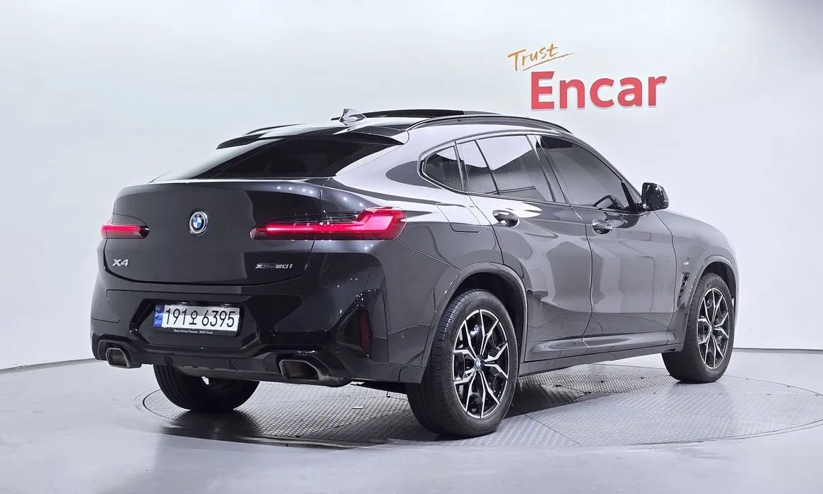 BMW X4 — фото 7