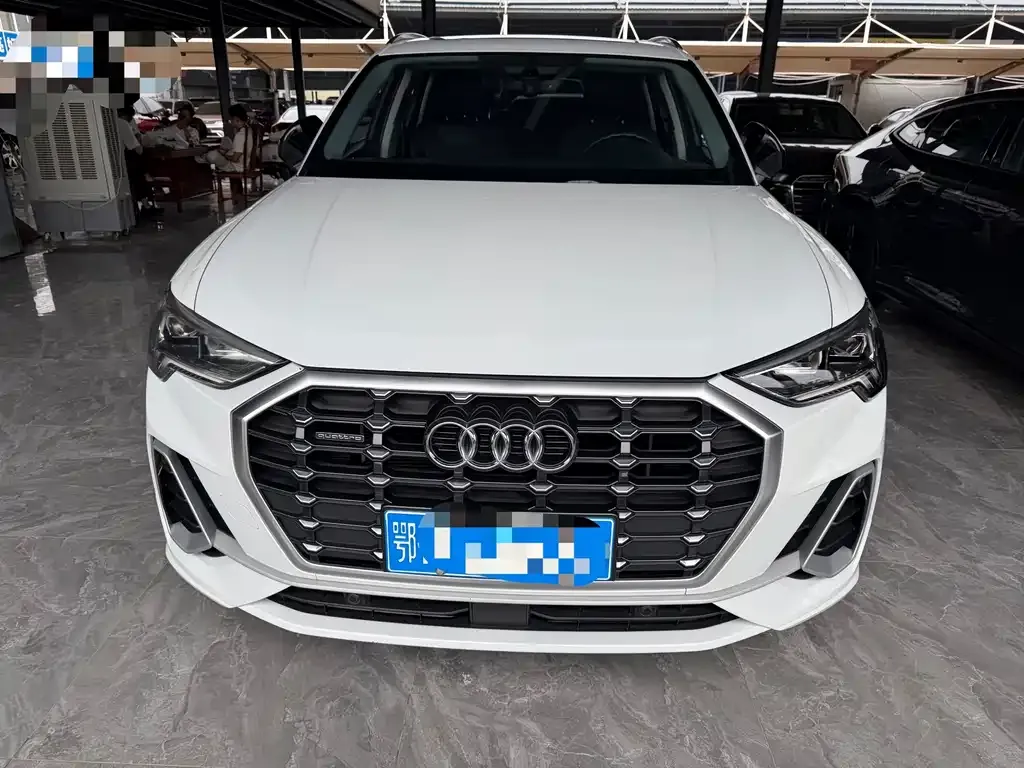 Audi Q3 — фото 5