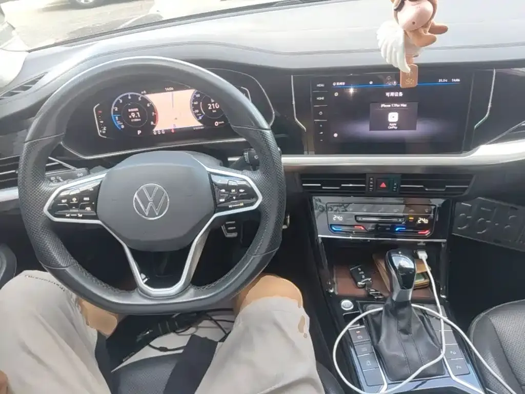 Volkswagen Passat — фото 8