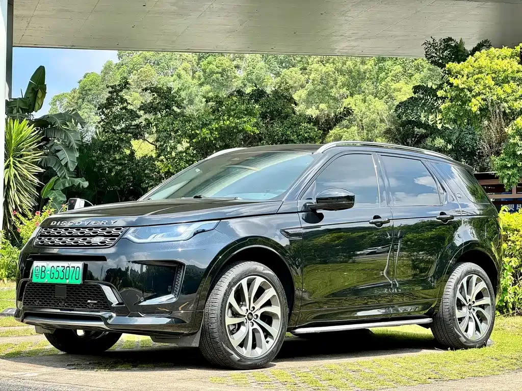 Land Rover Discovery Sport Hybrid — фото 1