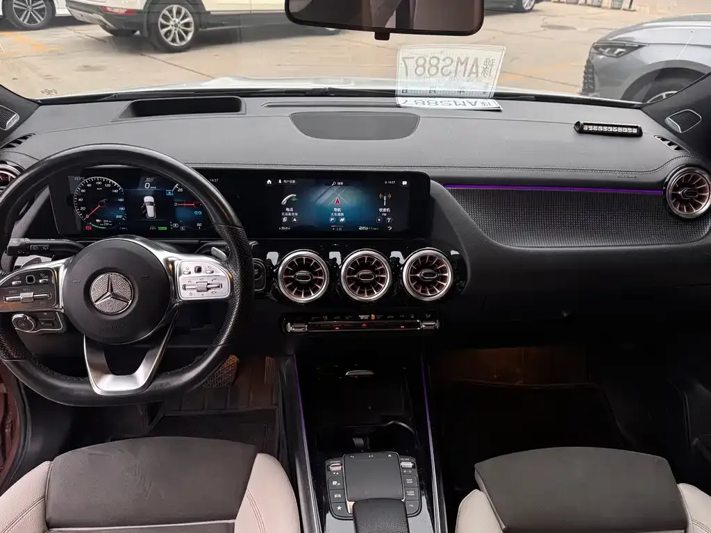Mercedes-Benz EQA — фото 10