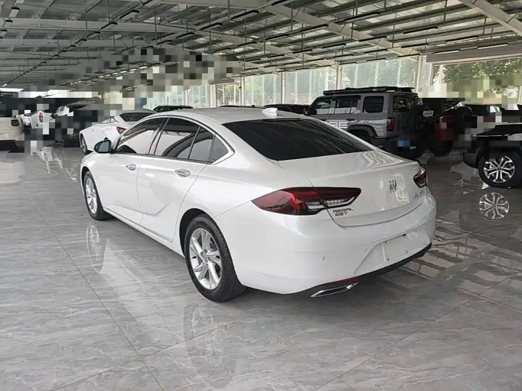 Buick Regal — фото 10