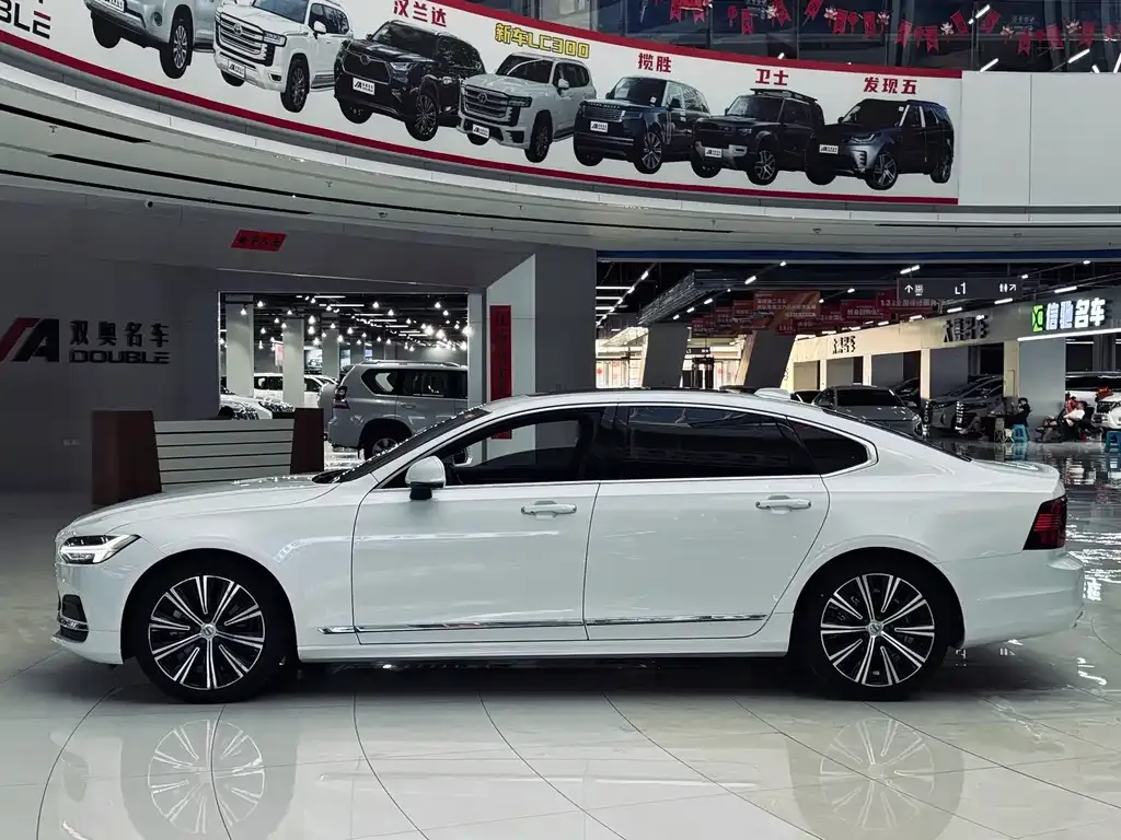 Volvo S90 — фото 4