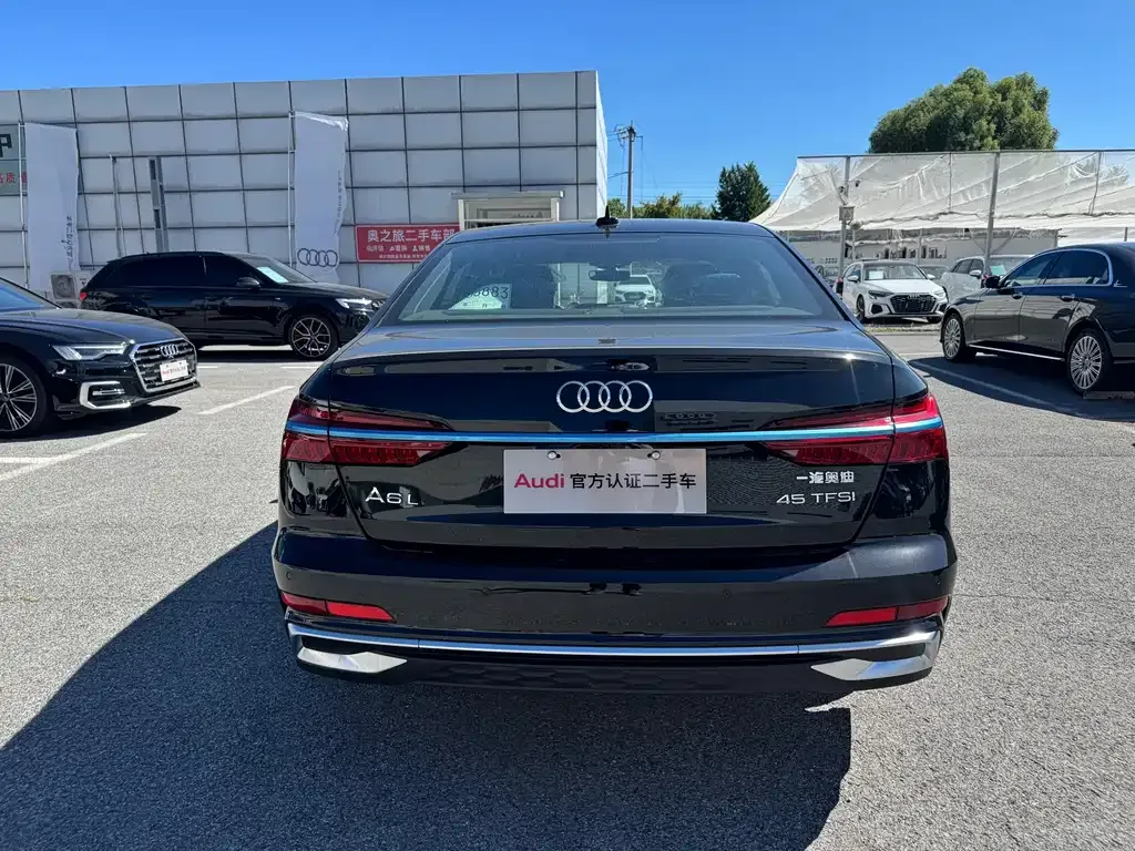 Audi A6L — фото 8