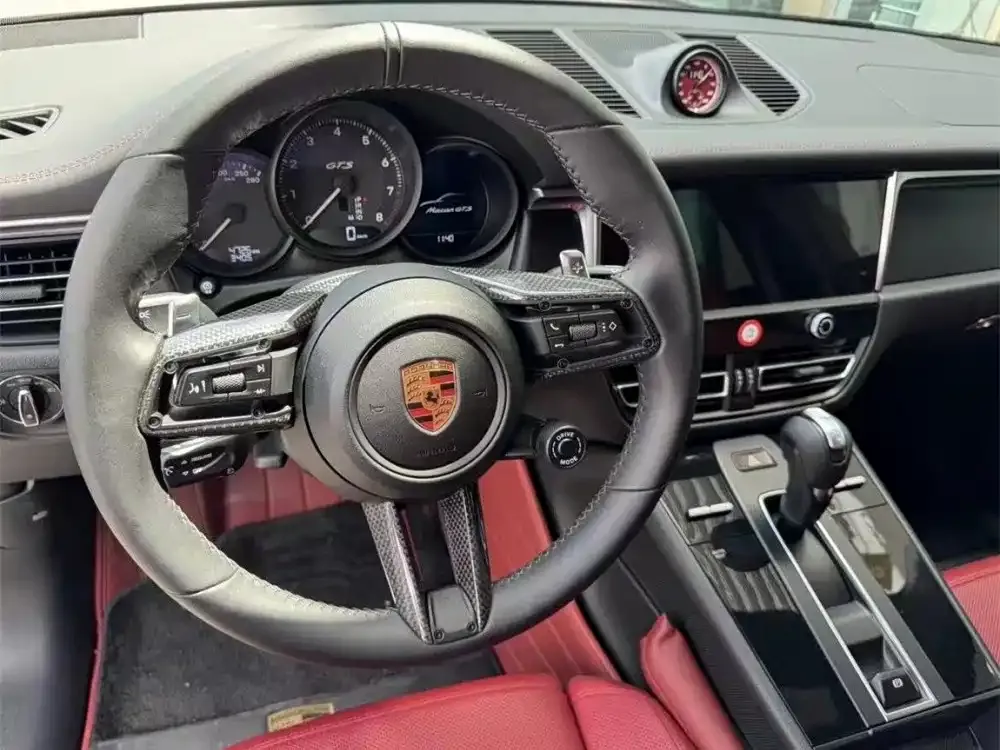 Porsche Macan — фото 10