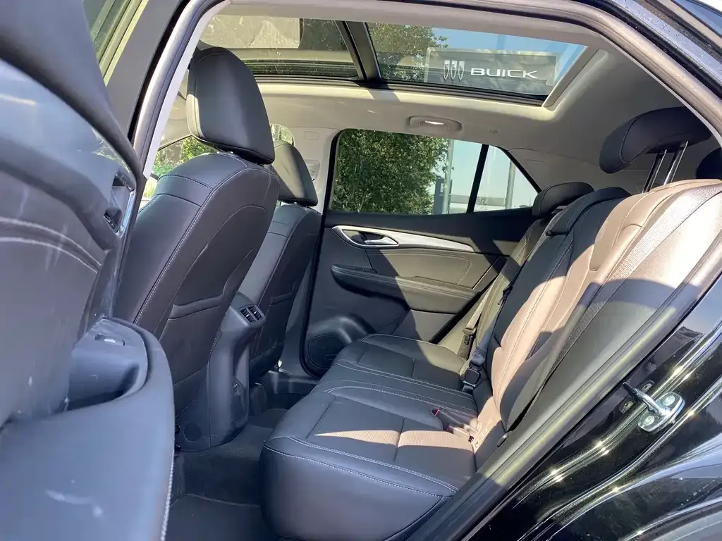 Buick Envision S — фото 8