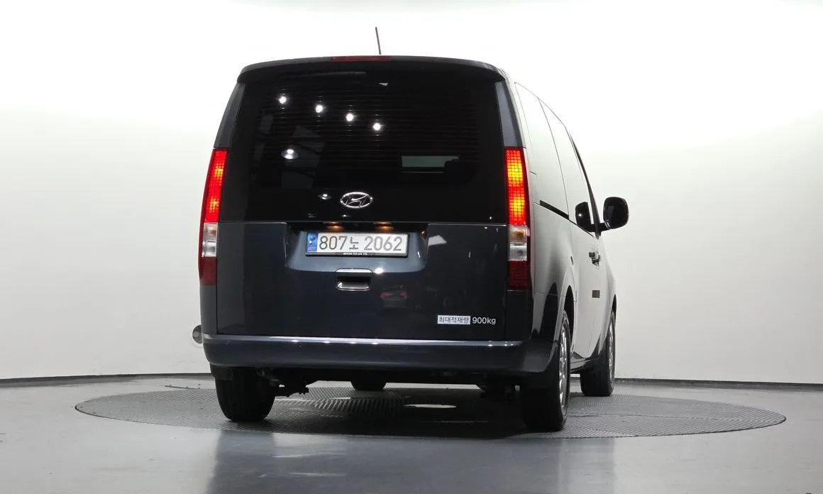 Hyundai Staria — фото 2