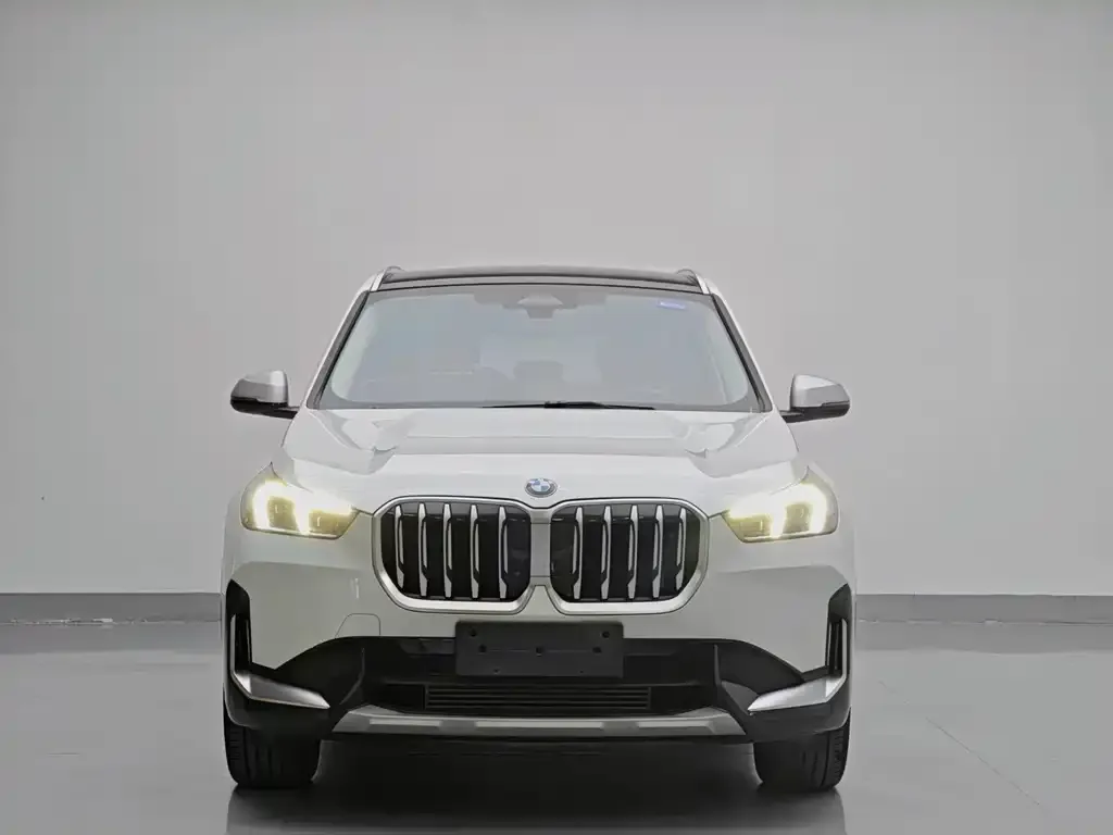 BMW X1 — фото 5