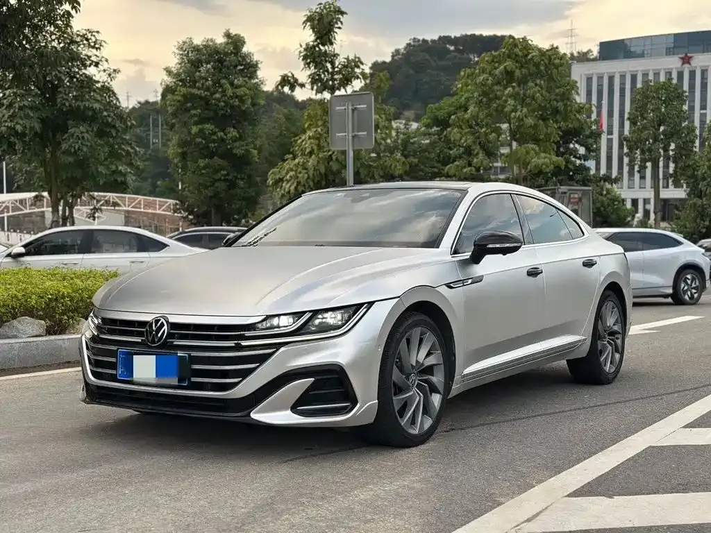Volkswagen CC — фото 1