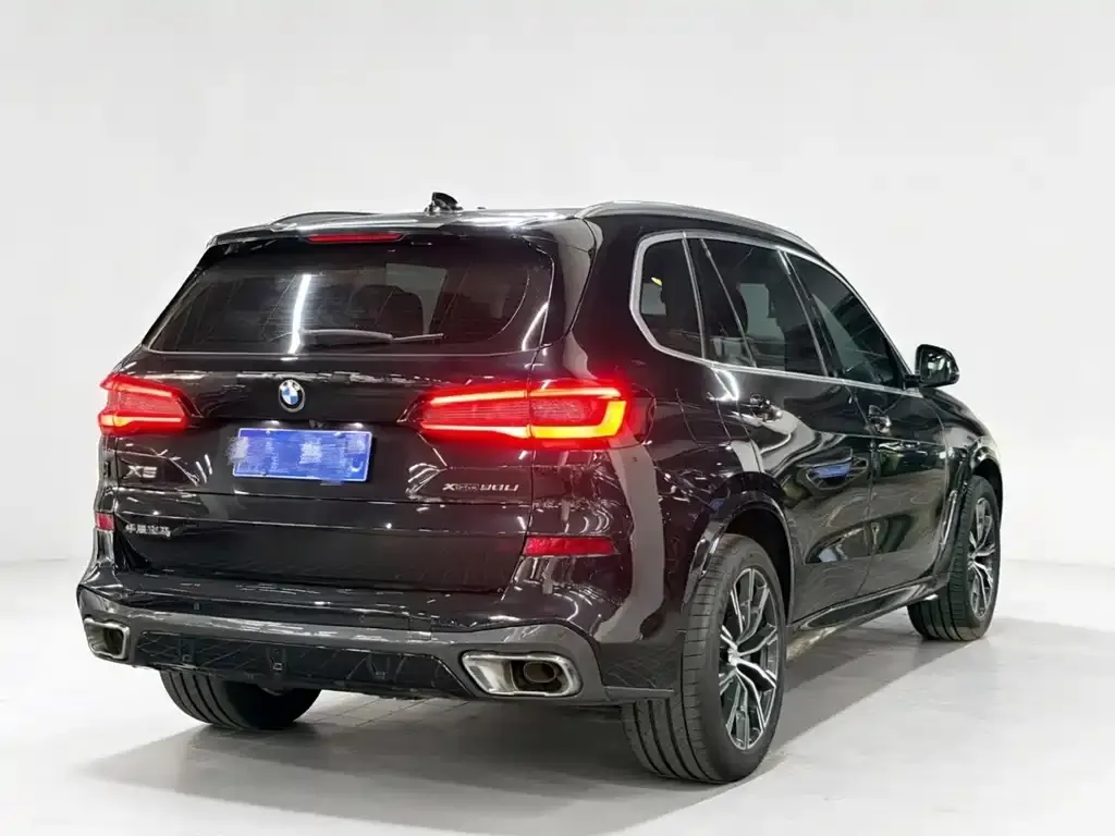 BMW X5 — фото 9