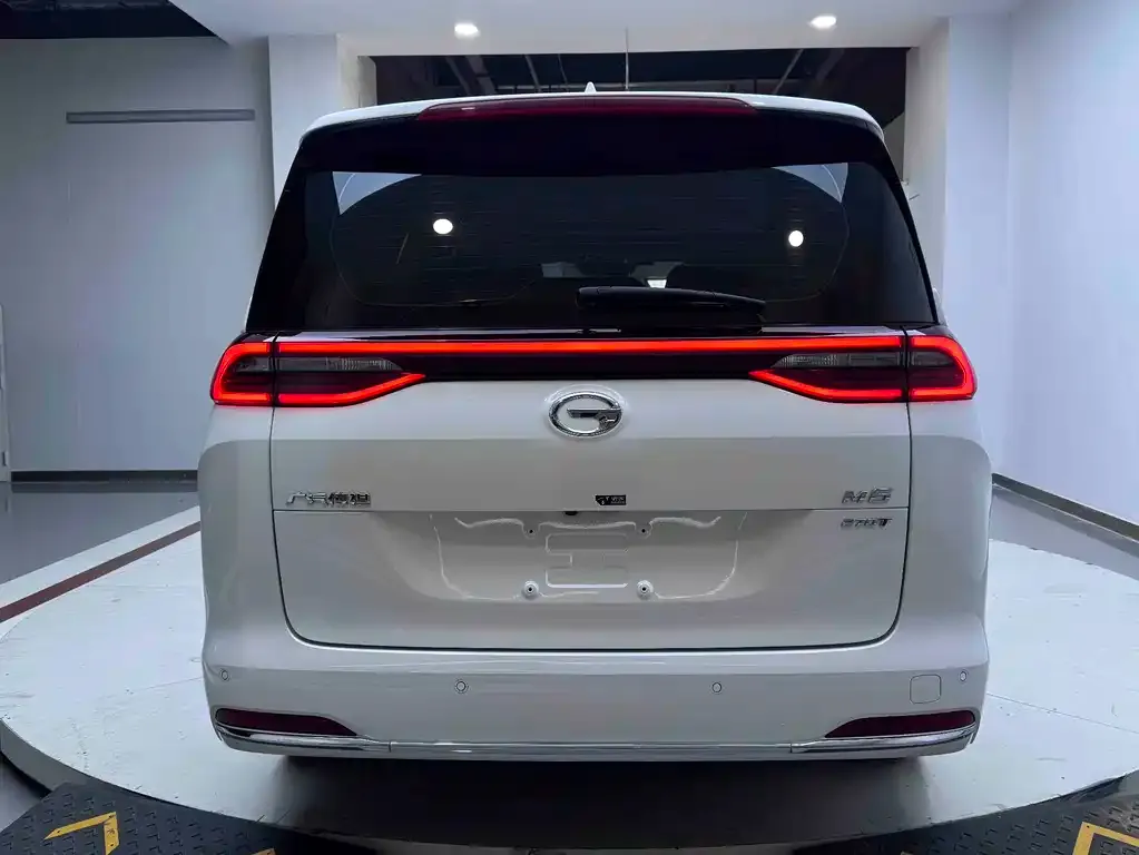GAC Motor Trumpchi M6 — фото 10