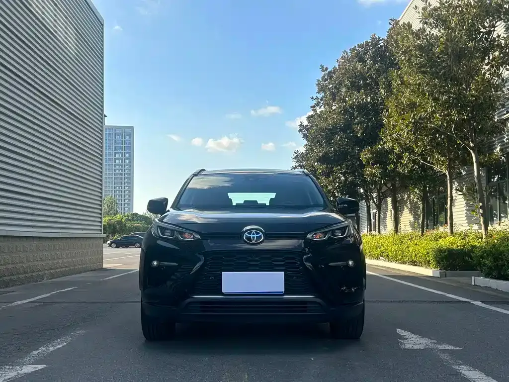 Toyota Wildlander — фото 7