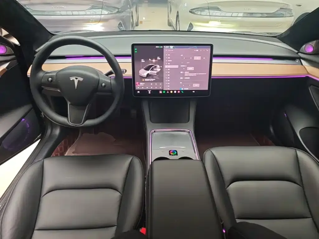 Tesla Model 3 — фото 5