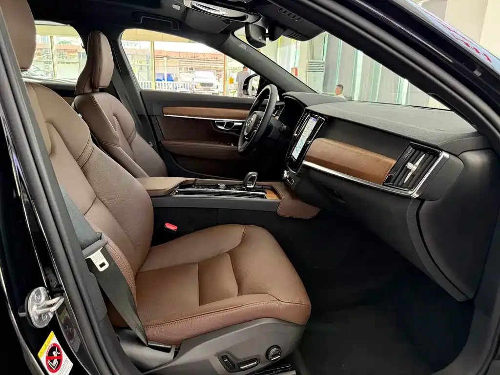 Volvo S90 — фото 3