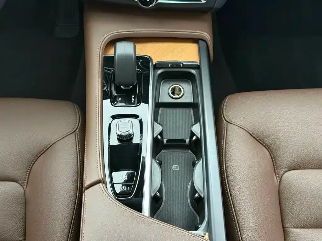Volvo S90 — фото 6
