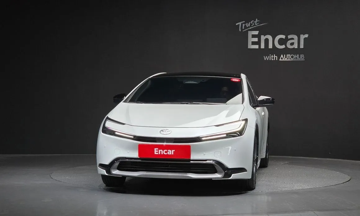 Toyota Prius — фото 5